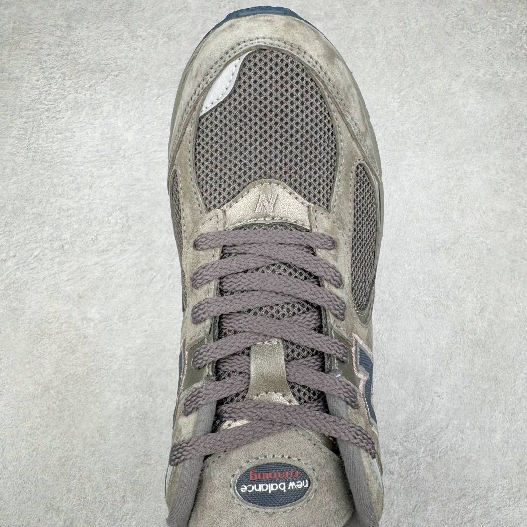 图片[4]-＃GT纯原 New Balance M2002R 新百伦潮流复古织物皮革减震防滑耐磨轻便低帮跑步鞋 基于市场现有版本全新升级调整 NB市场最强产物 全套原楦原纸板原厂数据开发 全鞋电脑针车加持 原厂网布 原装进口头层翻毛皮料正确绒感卡色 正确中底拉帮中底网布细节 一比一手工擦旧效果 冲裁组合 匠心打造 耗时两个月开发完成 工艺极其复杂难度可想而知 新开独立私模大底 全网唯一正确做旧组合大底 高端零售专供产物 尺码：36 37 37.5 38 38.5 39.5 40 40.5 41.5 42 42.5 43 44 44.5 45 45.5 46.5-选品中心