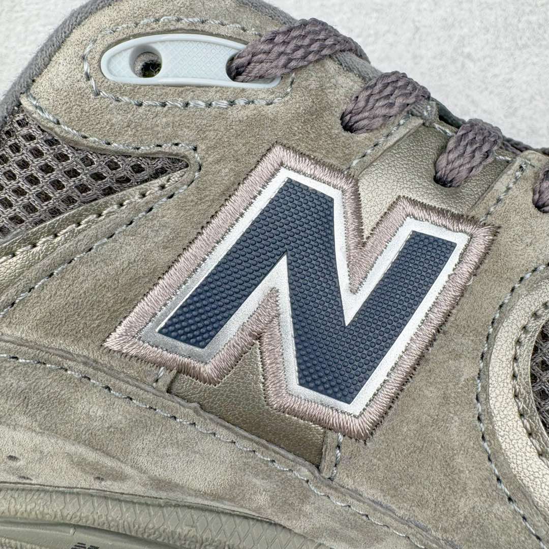 图片[19]-＃GT纯原 New Balance M2002R 新百伦潮流复古织物皮革减震防滑耐磨轻便低帮跑步鞋 基于市场现有版本全新升级调整 NB市场最强产物 全套原楦原纸板原厂数据开发 全鞋电脑针车加持 原厂网布 原装进口头层翻毛皮料正确绒感卡色 正确中底拉帮中底网布细节 一比一手工擦旧效果 冲裁组合 匠心打造 耗时两个月开发完成 工艺极其复杂难度可想而知 新开独立私模大底 全网唯一正确做旧组合大底 高端零售专供产物 尺码：36 37 37.5 38 38.5 39.5 40 40.5 41.5 42 42.5 43 44 44.5 45 45.5 46.5-选品中心