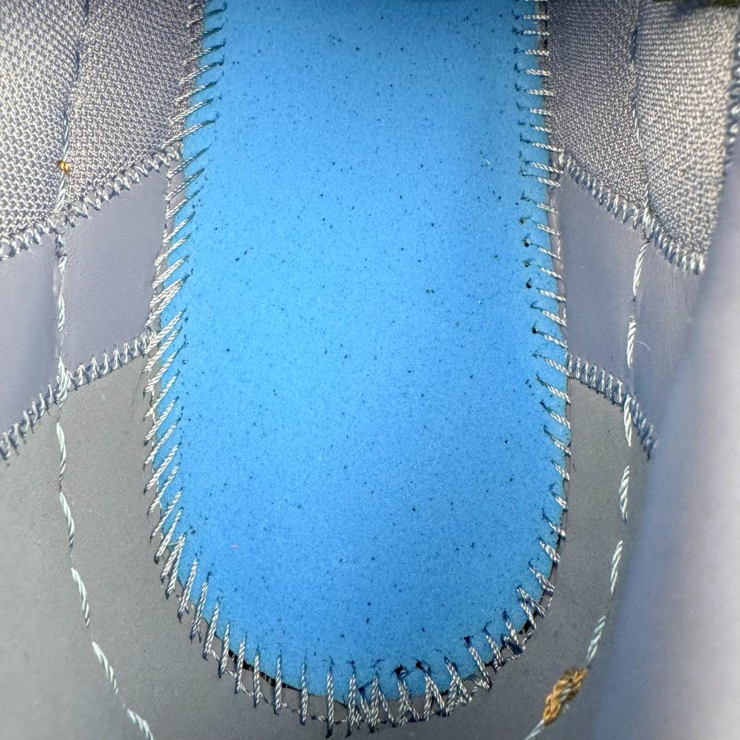 图片[10]-＃纯原 Dior B33 迪奥印花系带时尚运动板鞋网球鞋 全套原厂新版原纸板楦头开发 原厂特供皮料加持 原档数据大底 高频字母排版细节 还原 Zp 高端零售特供批次 2023秋季新品 彰显非凡的精湛工艺 重新诠释经典的网球鞋 时尚的廓形突显厚实感 采用全新的拉绒马海毛针织面料 突显柔软触感与富有层次感的流行色彩 搭配棕色绒面革镶片提升格调 别具一格的加垫鞋舌点缀以压花效果Dior标志 后侧点缀以Dior 30Avenue Montaigne标志 可为各式休闲造型增添时尚气质 尺码：40 41 42 43 44 45 46-选品中心