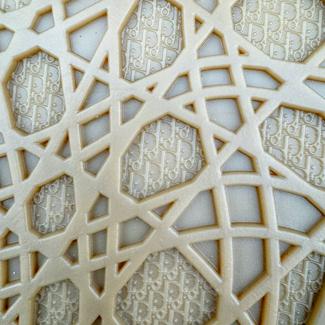 图片[24]-＃纯原 Dior B33 迪奥印花系带时尚运动板鞋网球鞋 全套原厂新版原纸板楦头开发 原厂特供皮料加持 原档数据大底 高频字母排版细节 还原 Zp 高端零售特供批次 2023秋季新品 彰显非凡的精湛工艺 重新诠释经典的网球鞋 时尚的廓形突显厚实感 采用全新的拉绒马海毛针织面料 突显柔软触感与富有层次感的流行色彩 搭配棕色绒面革镶片提升格调 别具一格的加垫鞋舌点缀以压花效果Dior标志 后侧点缀以Dior 30Avenue Montaigne标志 可为各式休闲造型增添时尚气质 尺码：40 41 42 43 44 45 46-选品中心