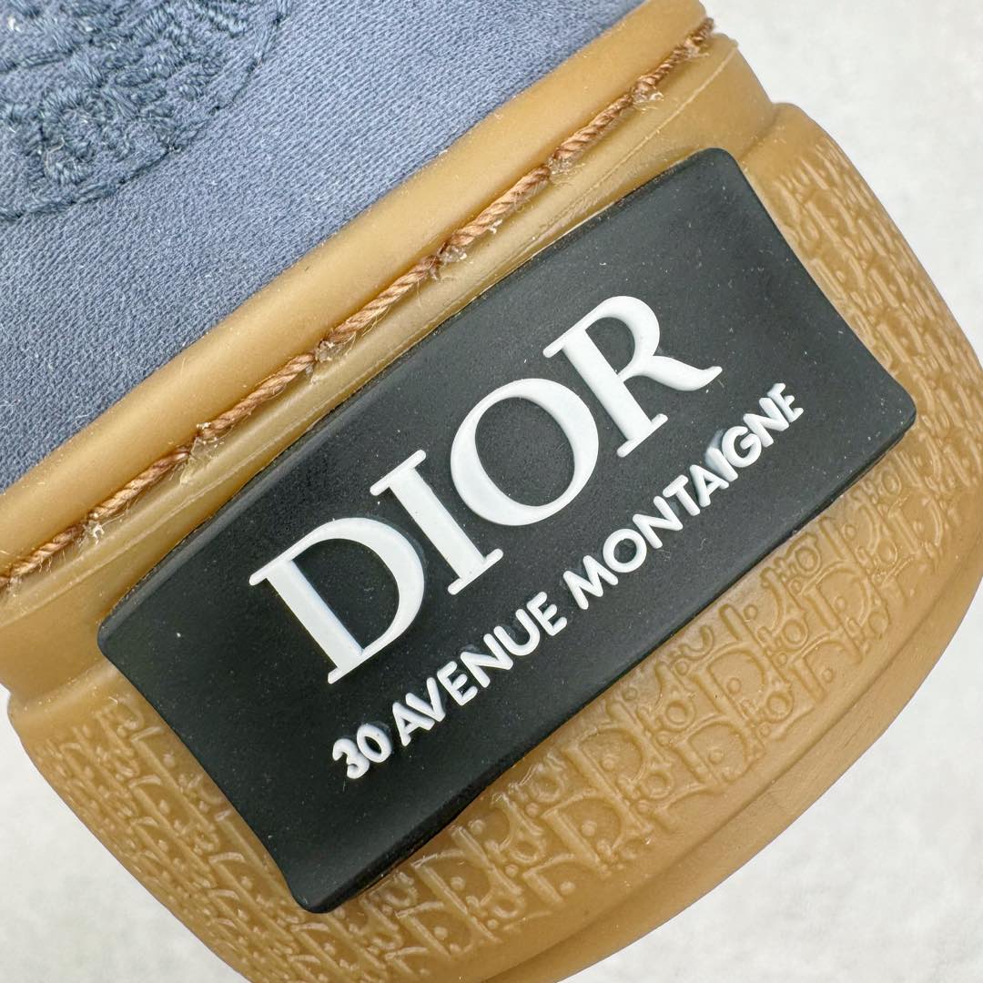 图片[17]-＃纯原 Dior B33 迪奥印花系带时尚运动板鞋网球鞋 全套原厂新版原纸板楦头开发 原厂特供皮料加持 原档数据大底 高频字母排版细节 还原 Zp 高端零售特供批次 2023秋季新品 彰显非凡的精湛工艺 重新诠释经典的网球鞋 时尚的廓形突显厚实感 采用全新的拉绒马海毛针织面料 突显柔软触感与富有层次感的流行色彩 搭配棕色绒面革镶片提升格调 别具一格的加垫鞋舌点缀以压花效果Dior标志 后侧点缀以Dior 30Avenue Montaigne标志 可为各式休闲造型增添时尚气质 尺码：40 41 42 43 44 45 46-选品中心