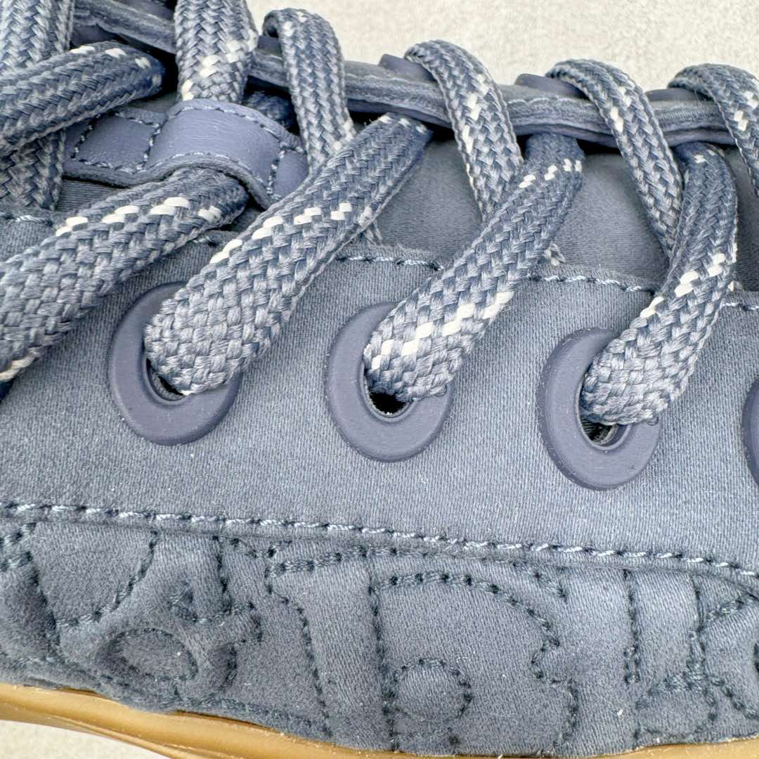 图片[22]-＃纯原 Dior B33 迪奥印花系带时尚运动板鞋网球鞋 全套原厂新版原纸板楦头开发 原厂特供皮料加持 原档数据大底 高频字母排版细节 还原 Zp 高端零售特供批次 2023秋季新品 彰显非凡的精湛工艺 重新诠释经典的网球鞋 时尚的廓形突显厚实感 采用全新的拉绒马海毛针织面料 突显柔软触感与富有层次感的流行色彩 搭配棕色绒面革镶片提升格调 别具一格的加垫鞋舌点缀以压花效果Dior标志 后侧点缀以Dior 30Avenue Montaigne标志 可为各式休闲造型增添时尚气质 尺码：40 41 42 43 44 45 46-选品中心