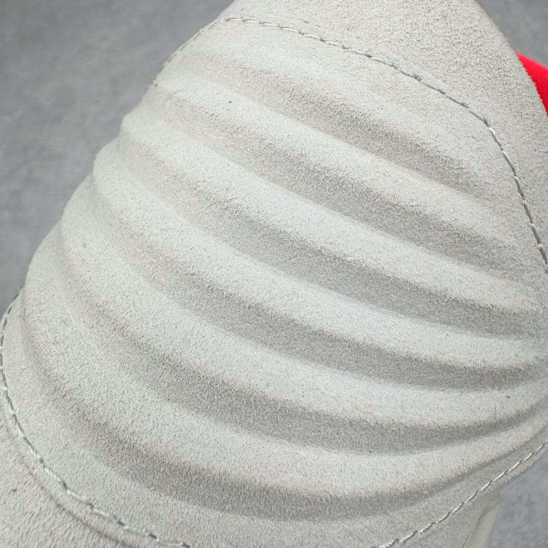 图片[18]-＃K版纯原 Air Jordan XXXII AJ32 Low PF 减震防滑低帮实战篮球鞋 米白红 AH3347-004 再次以经典配色向迈克尔的伟大精神致敬 结合 Zoom Air 缓震系统和 FlightSpeed 技术 为运动员带来柔和的缓冲以及迅速灵敏的响应 匠心搭配 Flyknit 鞋面 轻盈包覆双足 低帮版本 灵动极速的非凡体验 尺码：39 40 40.5 41 42 42.5 43 44 44.5 45 46 47.5-选品中心