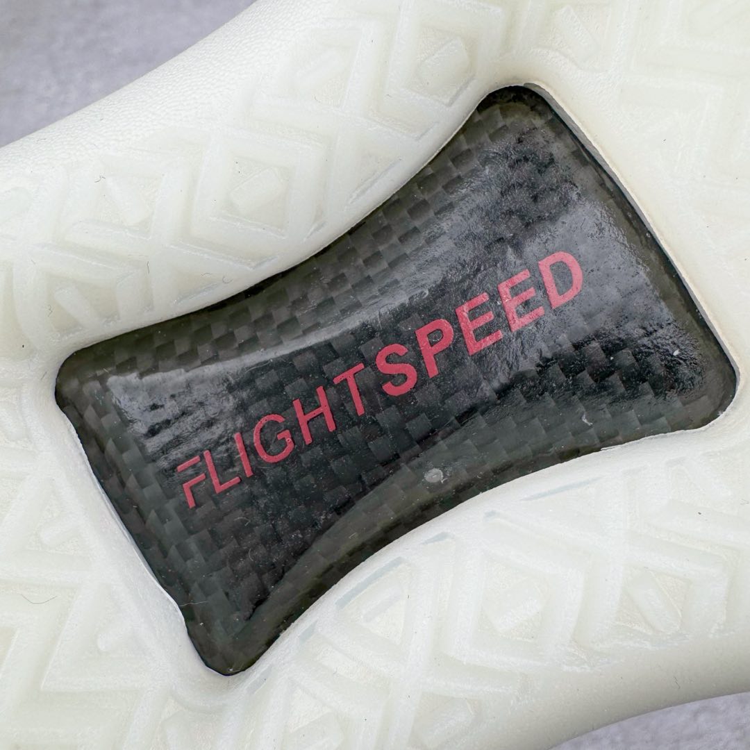 图片[21]-＃K版纯原 Air Jordan XXXII AJ32 Low PF 减震防滑低帮实战篮球鞋 米白红 AH3347-004 再次以经典配色向迈克尔的伟大精神致敬 结合 Zoom Air 缓震系统和 FlightSpeed 技术 为运动员带来柔和的缓冲以及迅速灵敏的响应 匠心搭配 Flyknit 鞋面 轻盈包覆双足 低帮版本 灵动极速的非凡体验 尺码：39 40 40.5 41 42 42.5 43 44 44.5 45 46 47.5-选品中心