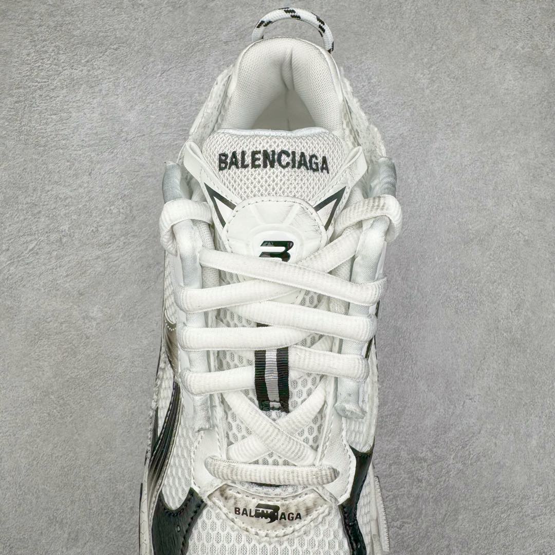 图片[5]-＃XA BALENCIAGA Runner Sneaker 巴黎世家七代慢跑系列低帮复古野跑潮流运动鞋老爹鞋 尼龙和网布材质 磨损效果 鞋头边缘印有尺码 背面浮印尺码 外侧印有跑者徽标 鞋舌刺绣 Balenciaga 品牌标识 鞋跟背面 Balenciaga品牌标识 材质采用65%聚氨酯、35%聚酯纤维 全新 Runner 鞋型轮廓借鉴于 2000 年初的复古线条 搭载大网眼面料制成鞋面基础 由粉色、白色尼龍与橡胶质地覆盖鞋面诠释线条感 当中透过几道手缝线与折损痕更是精准的掌握历经时间淬炼的破旧痕迹 延续其手法至鞋领、鞋跟、鞋带、中底等部分均饰有破损及脏污之貌 尤其是鞋领处与鞋带孔眼条更是采用不规则做旧技术将内容物泡棉随机露出 尺码：35 36 37 38 39 40 41 42 43 44 45 46-选品中心