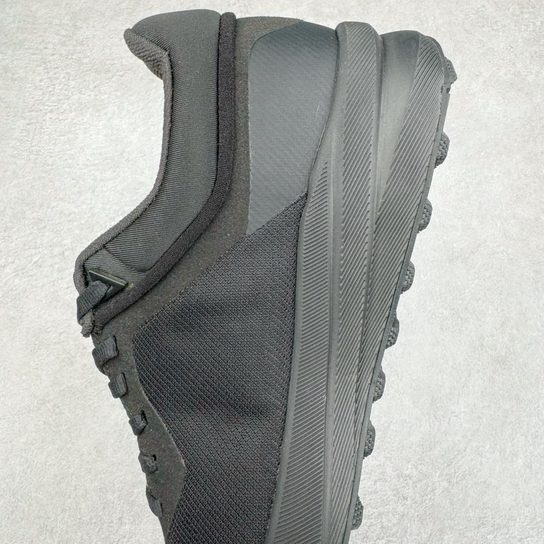 图片[7]-＃HP DESCENTE Dualis 迪桑特防水户外耐磨低帮生活休闲徒步登山鞋 DESCENTE（迪桑特）创立于1935年，品牌名取自法语词汇，意为“滑降”。品牌箭头标识代表滑雪的三种技术“高速直线滑行”、“穿越”和“侧滑”，也寓意品牌在打造高端专业运动产品中不断追求完美的创新精神，致力于成为中国高端专业滑雪、综训、女子、铁人三项、高尔夫的第一品牌。尺码：39 40 41 42 43 44 45-选品中心