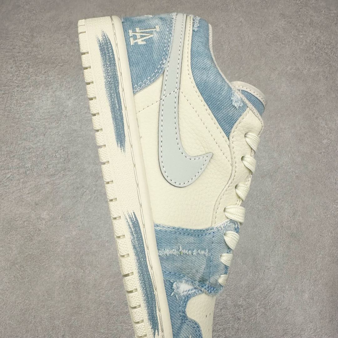 图片[6]-Air Jordan AJ1 Low 低帮系列定制配色DC2024-027 原厂内置气垫魔块 A模大底 头层小牛皮 鞋舌AJ原厂专用牛津布+AJ专用反口珍珠布+原厂无杂质高弹内里海棉+特殊封边弹力鞋带 尺码：36 36.5 37.5 38 38.5 39 40 40.5 41 42 42.5 43 44 44.5 45 46-选品中心