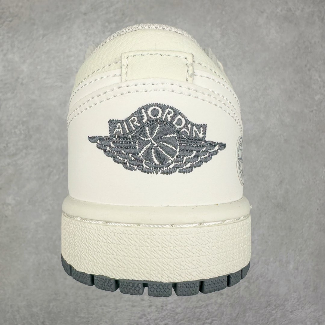 图片[8]-Air Jordan AJ1 Low 低帮系列定制配色DC2024-025 原厂内置气垫魔块 A模大底 头层小牛皮 鞋舌AJ原厂专用牛津布+AJ专用反口珍珠布+原厂无杂质高弹内里海棉+特殊封边弹力鞋带 尺码：36 36.5 37.5 38 38.5 39 40 40.5 41 42 42.5 43 44 44.5 45 46-选品中心