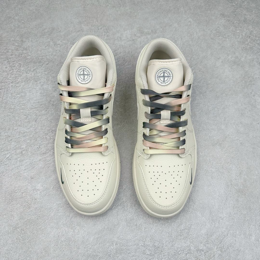 图片[2]-Air Jordan AJ1 Low 低帮系列定制配色DC2024-025 原厂内置气垫魔块 A模大底 头层小牛皮 鞋舌AJ原厂专用牛津布+AJ专用反口珍珠布+原厂无杂质高弹内里海棉+特殊封边弹力鞋带 尺码：36 36.5 37.5 38 38.5 39 40 40.5 41 42 42.5 43 44 44.5 45 46-选品中心