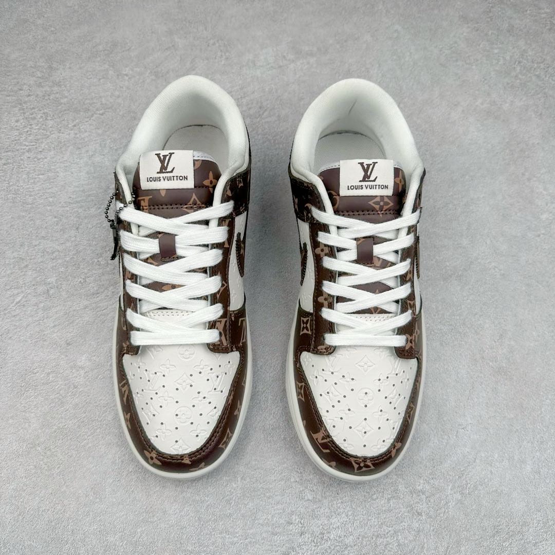 图片[2]-NK Dunk Low 定制配色 DQ1098-360 大厂出品 极力推荐 原装头层材料 独家版型蒸餾加工帶來的是更好的视觉和脚感体验大厂纯原品质出货 清洁度 电绣工艺 皮料切割干净无任何毛边 细节完美 尺码：36 36.5 37.5 38 38.5 39 40 40.5 41 42 42.5 43 44 44.5 45-选品中心