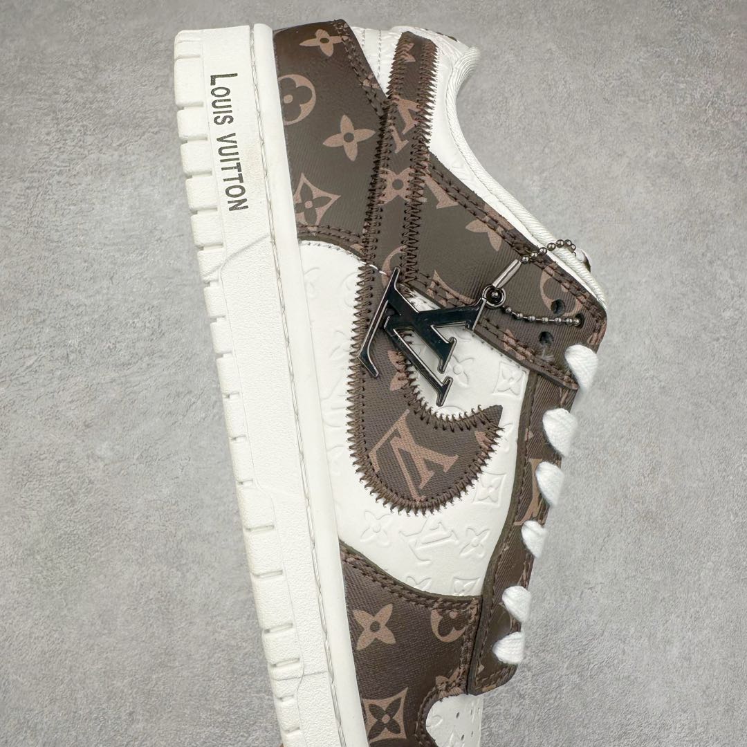 图片[6]-NK Dunk Low 定制配色 DQ1098-360 大厂出品 极力推荐 原装头层材料 独家版型蒸餾加工帶來的是更好的视觉和脚感体验大厂纯原品质出货 清洁度 电绣工艺 皮料切割干净无任何毛边 细节完美 尺码：36 36.5 37.5 38 38.5 39 40 40.5 41 42 42.5 43 44 44.5 45-选品中心