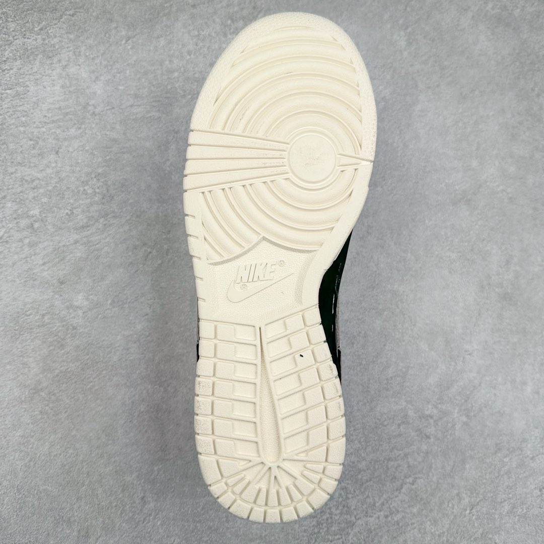 图片[9]-NK Dunk Low 定制配色 XS1086-011 大厂出品 极力推荐 原装头层材料 独家版型蒸餾加工帶來的是更好的视觉和脚感体验大厂纯原品质出货 清洁度 电绣工艺 皮料切割干净无任何毛边 细节完美 尺码：36 36.5 37.5 38 38.5 39 40 40.5 41 42 42.5 43 44 44.5 45-选品中心