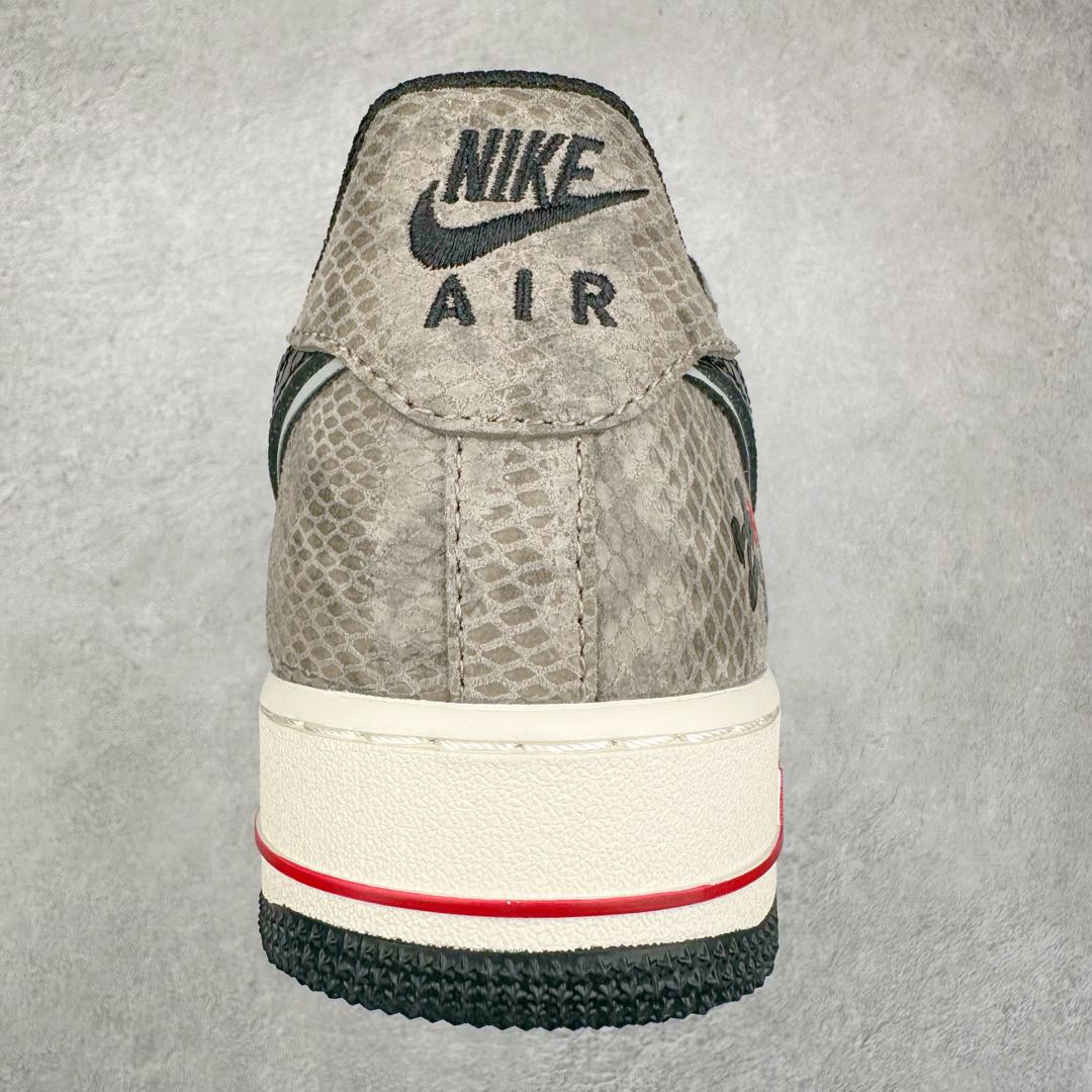 图片[8]-NK Air Force 1´07 Low 空军一号低帮百搭休闲运动板鞋 DM6688-009 柔软、弹性十足的缓震性能和出色的中底设计 横跨复古与现代的外型结合 造就出风靡全球 三十多年的Force 1 直到今天还深受青睐 尺码：36 36.5 37.5 38 38.5 39 40 40.5 41 42 42.5 43 44 44.5 45-选品中心