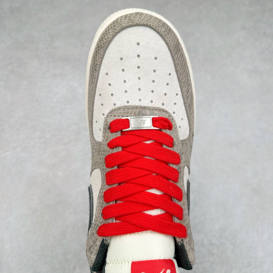 图片[4]-NK Air Force 1´07 Low 空军一号低帮百搭休闲运动板鞋 DM6688-009 柔软、弹性十足的缓震性能和出色的中底设计 横跨复古与现代的外型结合 造就出风靡全球 三十多年的Force 1 直到今天还深受青睐 尺码：36 36.5 37.5 38 38.5 39 40 40.5 41 42 42.5 43 44 44.5 45-选品中心