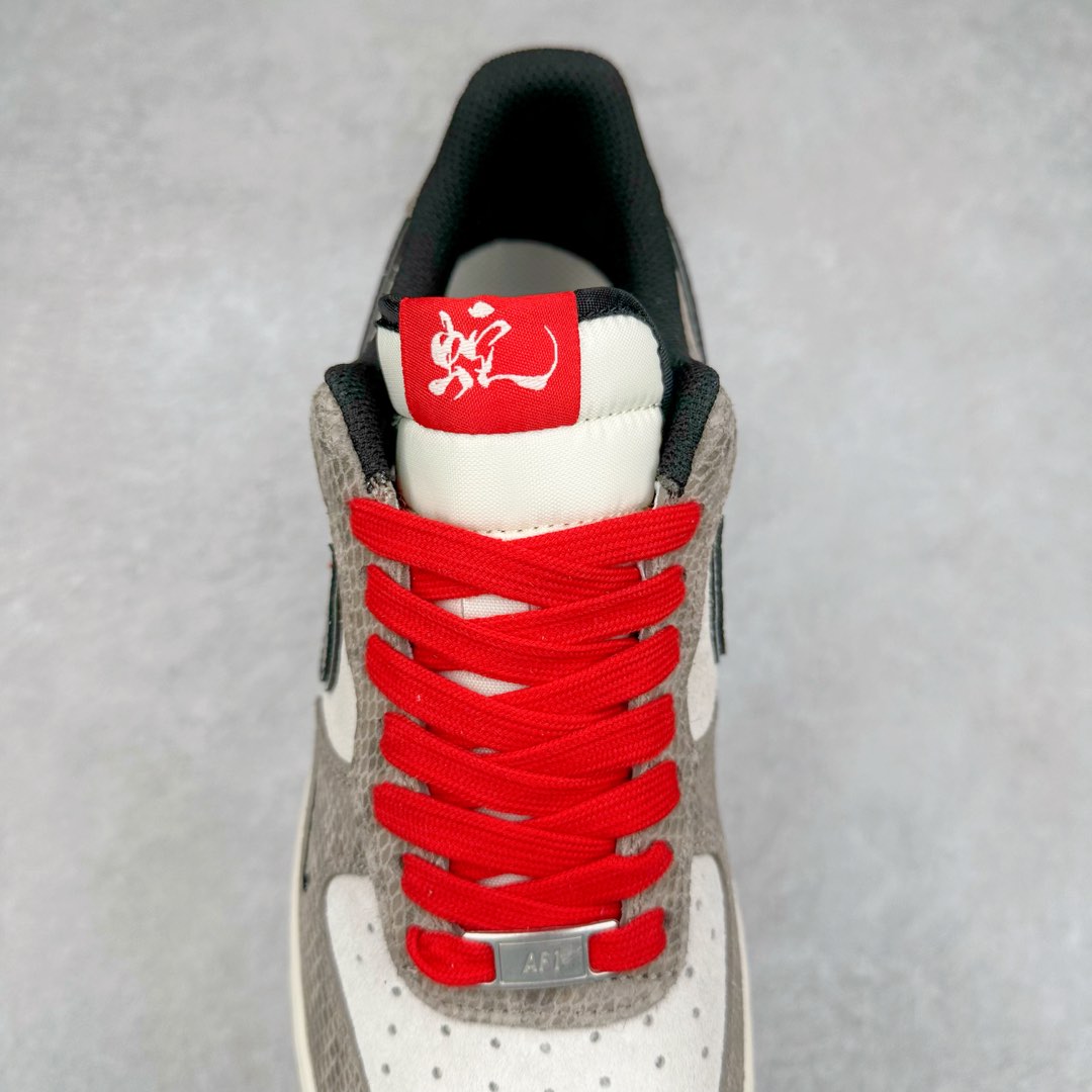 图片[5]-NK Air Force 1´07 Low 空军一号低帮百搭休闲运动板鞋 DM6688-009 柔软、弹性十足的缓震性能和出色的中底设计 横跨复古与现代的外型结合 造就出风靡全球 三十多年的Force 1 直到今天还深受青睐 尺码：36 36.5 37.5 38 38.5 39 40 40.5 41 42 42.5 43 44 44.5 45-选品中心