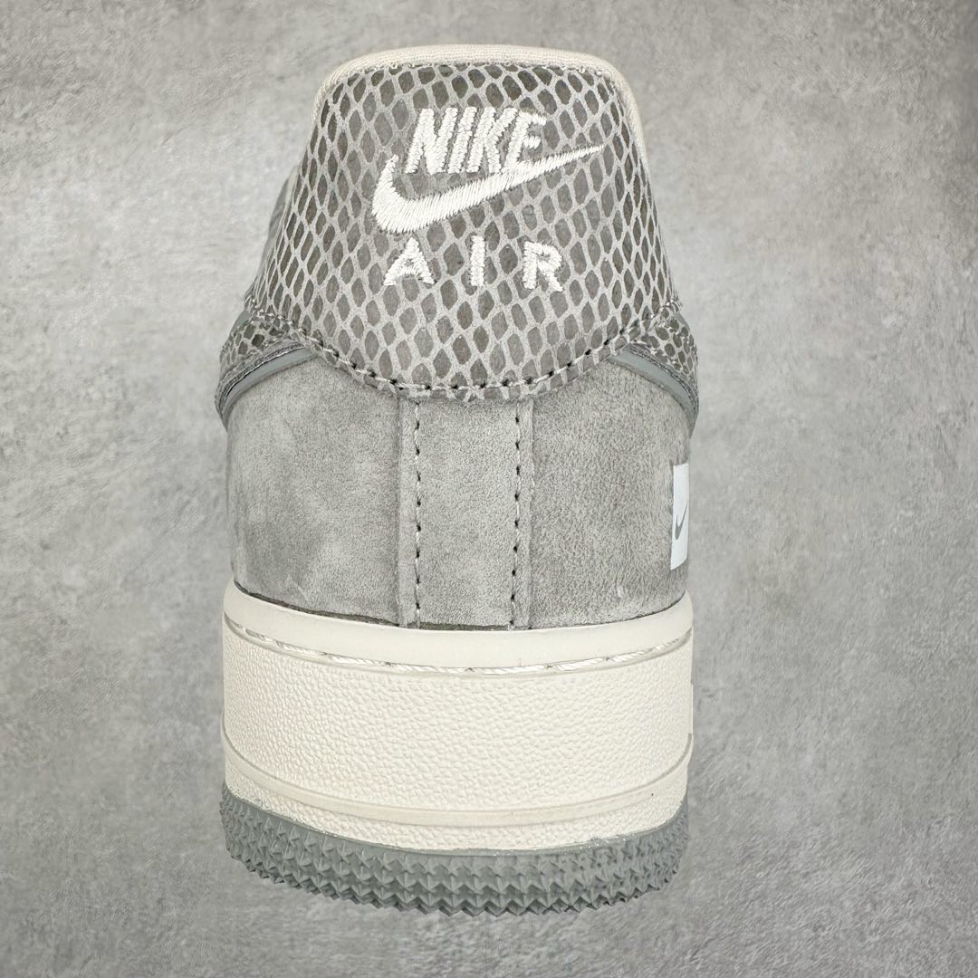 图片[8]-NK Air Force 1´07 Low 空军一号低帮百搭休闲运动板鞋 DF0188-027 柔软、弹性十足的缓震性能和出色的中底设计 横跨复古与现代的外型结合 造就出风靡全球 三十多年的Force 1 直到今天还深受青睐 尺码：36 36.5 37.5 38 38.5 39 40 40.5 41 42 42.5 43 44 44.5 45-选品中心