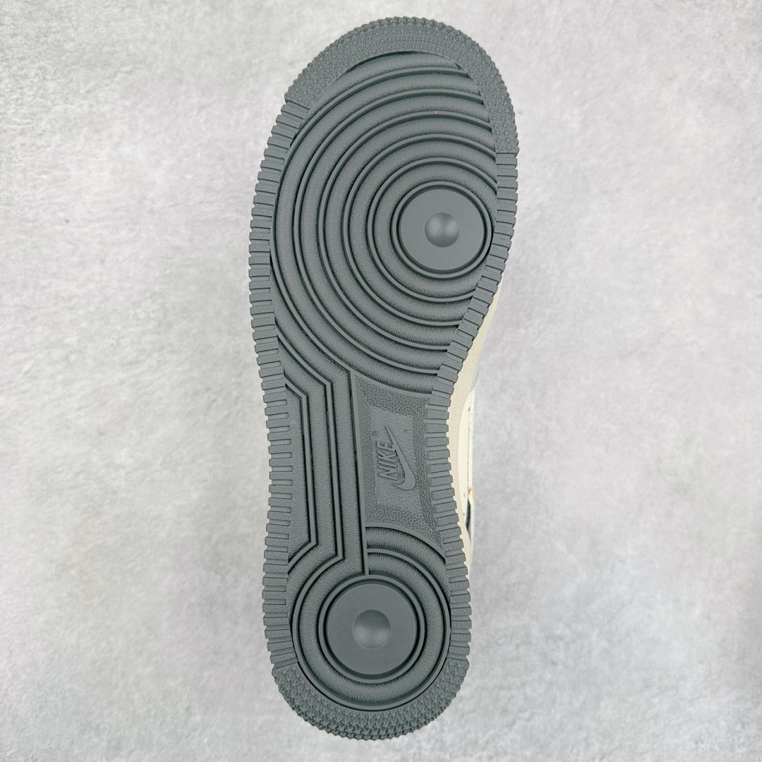 图片[9]-NK Air Force 1´07 Low 空军一号低帮百搭休闲运动板鞋 KS6896-555 柔软、弹性十足的缓震性能和出色的中底设计 横跨复古与现代的外型结合 造就出风靡全球 三十多年的Force 1 直到今天还深受青睐 尺码：36 36.5 37.5 38 38.5 39 40 40.5 41 42 42.5 43 44 44.5 45-选品中心