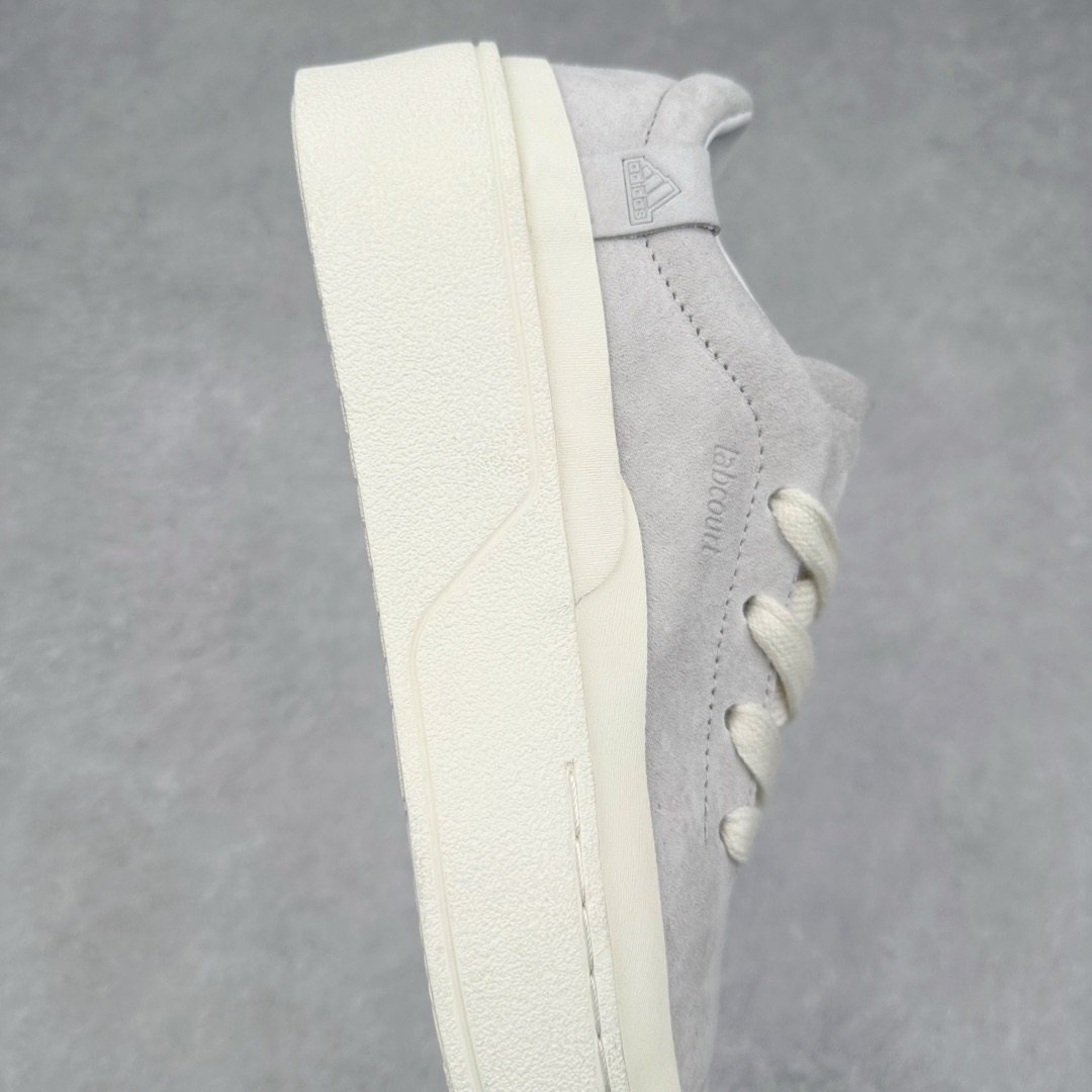 图片[6]-＃纯原 AD Labcourt 百搭休闲轻松舒适耐磨透气低帮板鞋 ID6228 FOG平替单品 鞋面使用了绒毛麂皮 鞋面和鞋底连接处使用了包边处理 看起来更加精致有型 内里也使用了光滑的优质皮革 鞋垫上的LOGO彰显品牌身份 鞋子后脚跟处的英文 ENDINEERED FOR THE STYLE OF FUTURE译为 为未来的风格而设计 尺码：35.5 36 36.5 37 38 38.5 39 40 40.5 41 42 42.5 43 44 44.5 45-选品中心