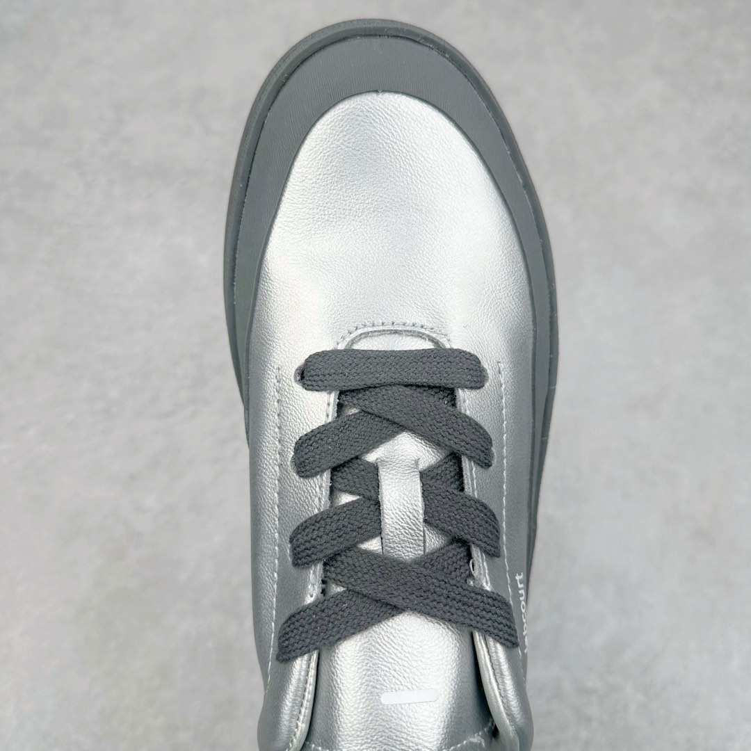 图片[4]-＃纯原 AD Labcourt 百搭休闲轻松舒适耐磨透气低帮板鞋 IF1655 FOG平替单品 鞋面使用了绒毛麂皮 鞋面和鞋底连接处使用了包边处理 看起来更加精致有型 内里也使用了光滑的优质皮革 鞋垫上的LOGO彰显品牌身份 鞋子后脚跟处的英文 ENDINEERED FOR THE STYLE OF FUTURE译为 为未来的风格而设计 尺码：35.5 36 36.5 37 38 38.5 39 40 40.5 41 42 42.5 43 44 44.5 45-选品中心