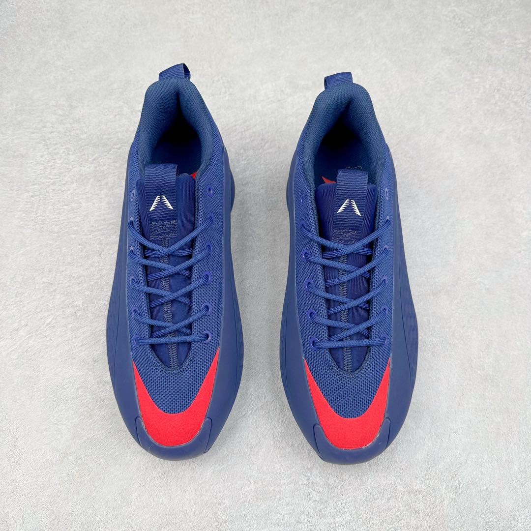 图片[2]-＃纯原新品 AD Anthony Edwards A.E. 2 \\\”华子二代\\\” 安东尼·爱德华兹签名实战减震防滑耐磨低帮篮球鞋 JS1302 球鞋的整体设计非常复古 也可以理解为并不是目前篮球鞋的设计趋势 AE2流线简约的设计 也是让其非常具有辨识度 袜套与「蚁巢」组成的鞋身 在保证透气效果的同时 搭配鞋带更能带来相当出色的鞋脚一体性 中底自然还是搭载着AD的当家科技并经由外层 TPU 包裹 将软、弹和支撑性同时兼顾 尺码：40 40.5 41 42 42.5 43 44 44.5 45 46-选品中心