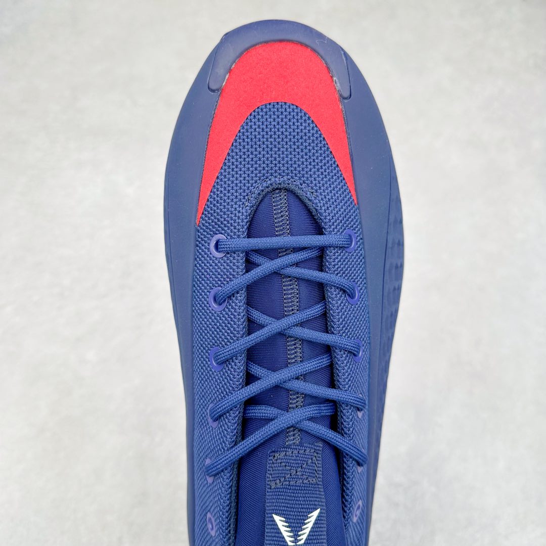 图片[4]-＃纯原新品 AD Anthony Edwards A.E. 2 \\\”华子二代\\\” 安东尼·爱德华兹签名实战减震防滑耐磨低帮篮球鞋 JS1302 球鞋的整体设计非常复古 也可以理解为并不是目前篮球鞋的设计趋势 AE2流线简约的设计 也是让其非常具有辨识度 袜套与「蚁巢」组成的鞋身 在保证透气效果的同时 搭配鞋带更能带来相当出色的鞋脚一体性 中底自然还是搭载着AD的当家科技并经由外层 TPU 包裹 将软、弹和支撑性同时兼顾 尺码：40 40.5 41 42 42.5 43 44 44.5 45 46-选品中心