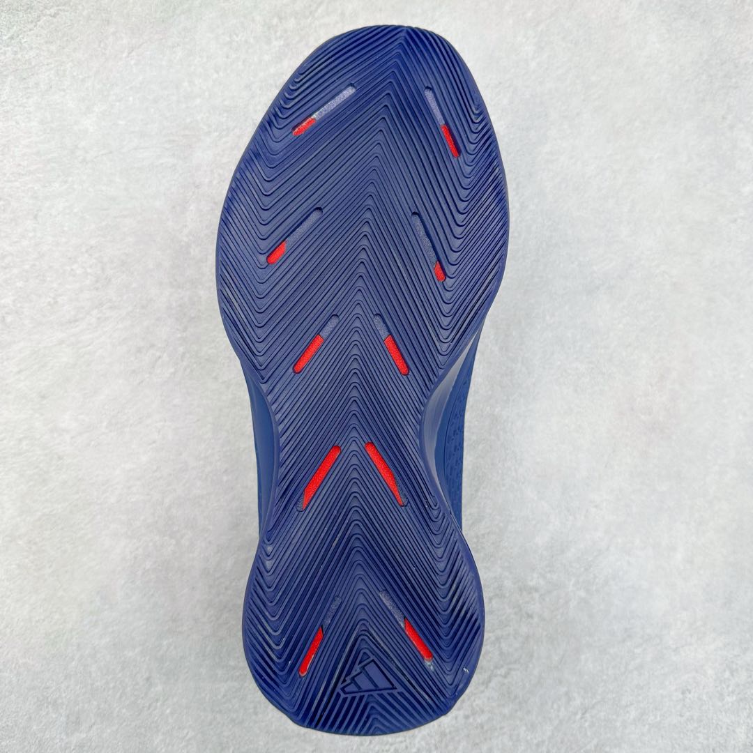 图片[9]-＃纯原新品 AD Anthony Edwards A.E. 2 \\\”华子二代\\\” 安东尼·爱德华兹签名实战减震防滑耐磨低帮篮球鞋 JS1302 球鞋的整体设计非常复古 也可以理解为并不是目前篮球鞋的设计趋势 AE2流线简约的设计 也是让其非常具有辨识度 袜套与「蚁巢」组成的鞋身 在保证透气效果的同时 搭配鞋带更能带来相当出色的鞋脚一体性 中底自然还是搭载着AD的当家科技并经由外层 TPU 包裹 将软、弹和支撑性同时兼顾 尺码：40 40.5 41 42 42.5 43 44 44.5 45 46-选品中心