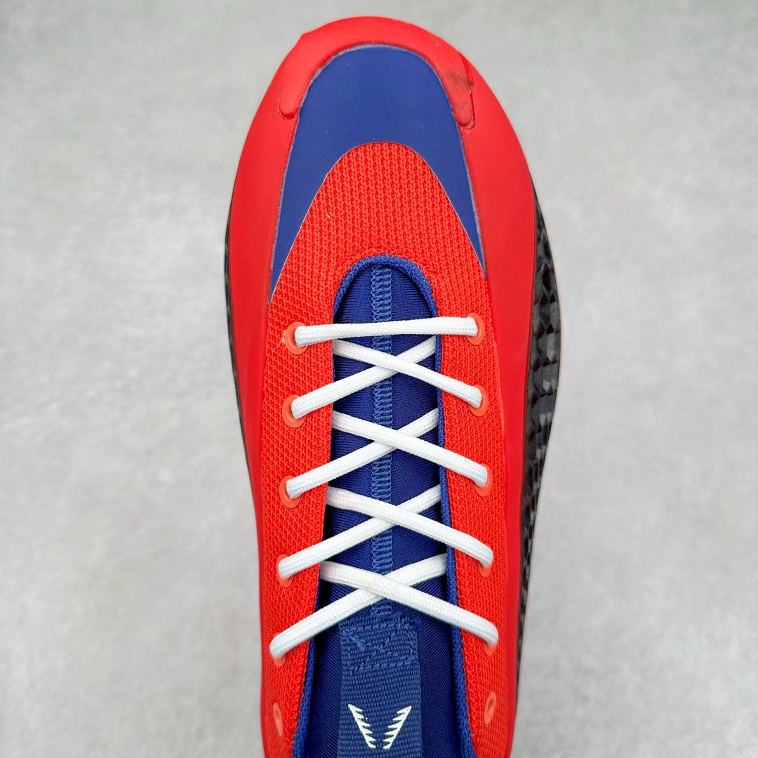 图片[4]-＃纯原新品 AD Anthony Edwards A.E. 2 \\\”华子二代\\\” 安东尼·爱德华兹签名实战减震防滑耐磨低帮篮球鞋 JI1483 球鞋的整体设计非常复古 也可以理解为并不是目前篮球鞋的设计趋势 AE2流线简约的设计 也是让其非常具有辨识度 袜套与「蚁巢」组成的鞋身 在保证透气效果的同时 搭配鞋带更能带来相当出色的鞋脚一体性 中底自然还是搭载着AD的当家科技并经由外层 TPU 包裹 将软、弹和支撑性同时兼顾 尺码：40 40.5 41 42 42.5 43 44 44.5 45 46-选品中心