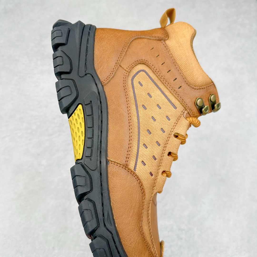 图片[6]-Ecco爱步男鞋新款运动鞋 跑鞋厚底增高老爹鞋 驱动系列全新款式 拼色拼接鞋面 时尚有型 牛皮与纺织品拼接 脚感舒适 出街有型 贴心套脚系带设计 舒适包裹双足 柔软细腻，亲肤透气 以摩托车粗犷胎纹为灵感 PU大底提供牵引性和支撑性 耐磨防滑提升稳定性 轻盈鞋底 舒适耐穿 户外出行 肆意洒脱 尺码：38 39 40 41 42 43 44（皮鞋码）-选品中心