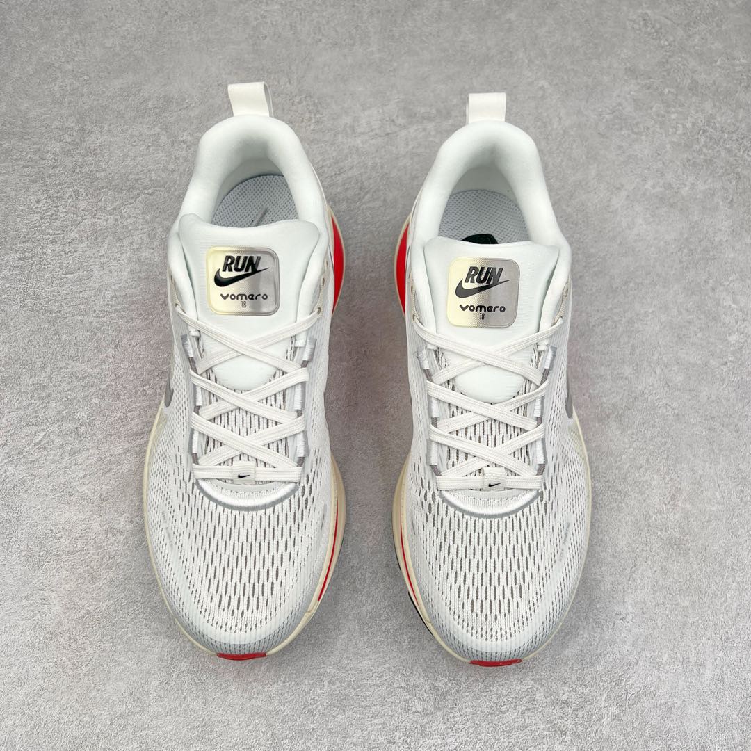 图片[2]-NK Air Zoom Vomero 18 轻便舒适公路跑步鞋 HM6803-001 质感柔软 弹力充沛 助力一路畅跑 乐享不停 厚实泡绵缔造舒适的回弹效果 铸就出色跑步表现 该鞋款轻盈透气 带你步入舒适新境界 疾速刺激感和非凡舒适脚感交织 定能让跑者在迈步间找到渴望已久的跑步乐趣 自如掌控跑步节奏、配速和里程 足底缓震配置赋予双足柔软舒适感受 助你一路畅跑 缓震设计 在双足触地时有助提供舒适脚感 搭载性能出众的 ZoomX 和 Cushlon 泡绵 营造柔软舒适脚感 助你稳稳迈步 基于跑者反馈 简化中底设计 带来出色舒适感 尺码：36 36.5 37.5 38 38.5 39 40 40.5 41 42 42.5 43 44 44.5 45 46-选品中心