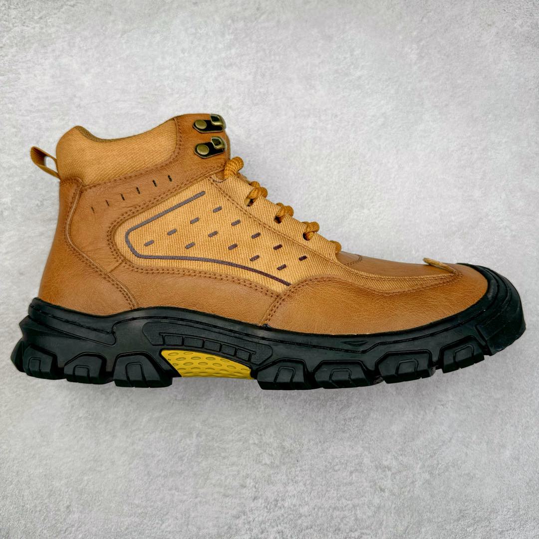 Ecco爱步男鞋新款运动鞋 跑鞋厚底增高老爹鞋 驱动系列全新款式 拼色拼接鞋面 时尚有型 牛皮与纺织品拼接 脚感舒适 出街有型 贴心套脚系带设计 舒适包裹双足 柔软细腻，亲肤透气 以摩托车粗犷胎纹为灵感 PU大底提供牵引性和支撑性 耐磨防滑提升稳定性 轻盈鞋底 舒适耐穿 户外出行 肆意洒脱 尺码：38 39 40 41 42 43 44（皮鞋码）-选品中心