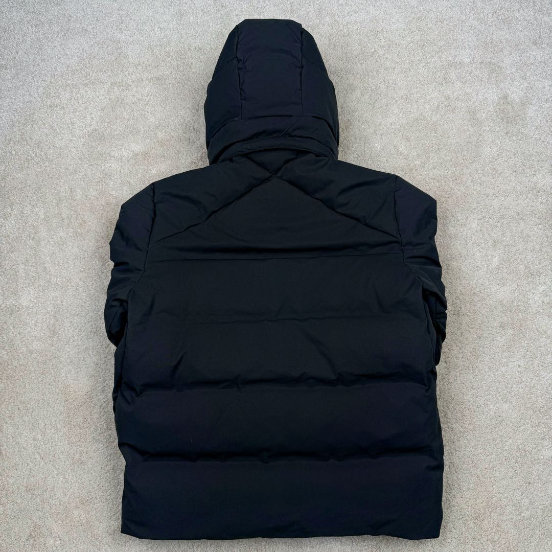 图片[3]-＃TZD DESCENTE SKI STYLE 迪桑特轻量薄款户外绗缝轻薄棉羽绒服 男款 DESCENTE（迪桑特）创立于1935年 品牌名取自法语词汇 意为“滑降” 品牌箭头标识代表滑雪的三种技术“高速直线滑行、穿越和侧滑 也寓意品牌在打造高端专业运动产品中不断追求完美的创新精神 致力于成为中国高端专业滑雪、综训、女子、铁人三项、高尔夫的第一品牌 辛苦一年啦 也该给男人买件像样的衣服啦 尺码：M L XL 2XL 3XL-选品中心