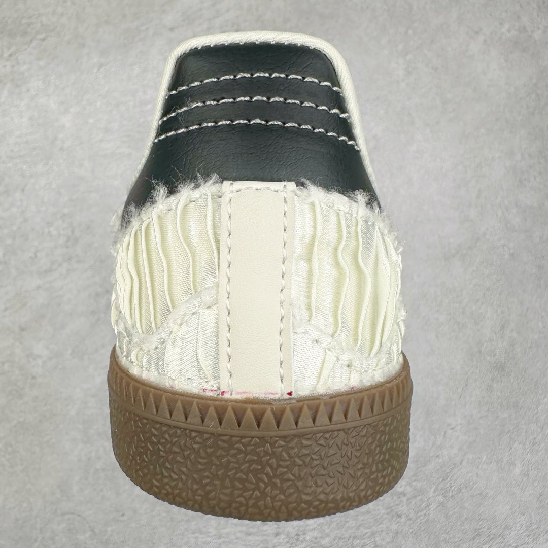 图片[8]-AD Original Samba OG 复古经典轻便板鞋 JQ4748 这款桑巴鞋展示了高质量的工艺 带有装饰的超锁缝制和无缝的手感 柔软、柔软的皮革造型和标志性的3条纹完成了精致的外观 正规合身鞋带 鞋面上有绒面鞋垫 橡胶鞋底 享受正畸套筒软感 自50年代首次亮相以来就一直在赢得粉丝的青睐 尺码：36 36.5 37.5 38 38.5 39 40 40.5 41 42 42.5 43 44 44.5 45-选品中心