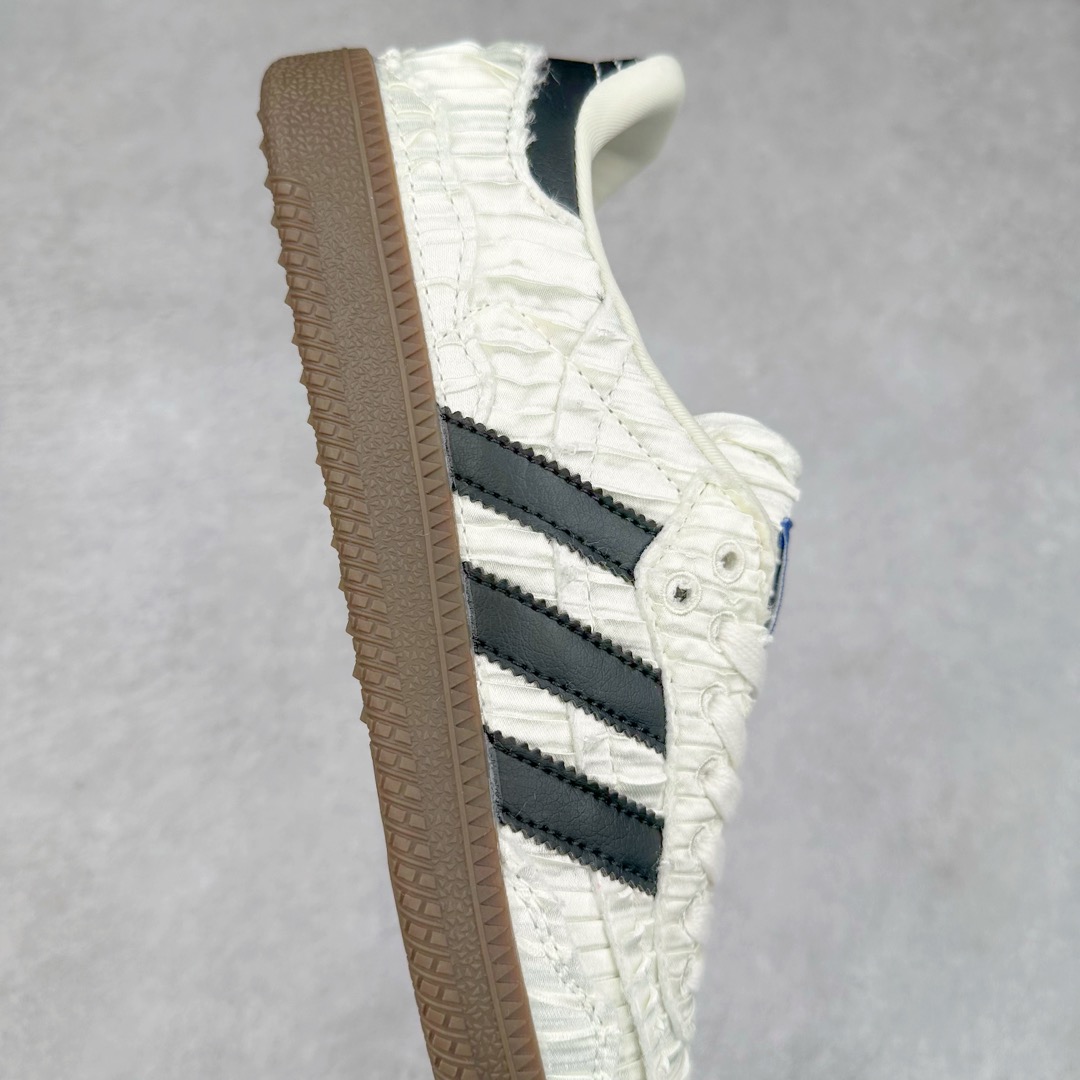 图片[6]-AD Original Samba OG 复古经典轻便板鞋 JQ4748 这款桑巴鞋展示了高质量的工艺 带有装饰的超锁缝制和无缝的手感 柔软、柔软的皮革造型和标志性的3条纹完成了精致的外观 正规合身鞋带 鞋面上有绒面鞋垫 橡胶鞋底 享受正畸套筒软感 自50年代首次亮相以来就一直在赢得粉丝的青睐 尺码：36 36.5 37.5 38 38.5 39 40 40.5 41 42 42.5 43 44 44.5 45-选品中心