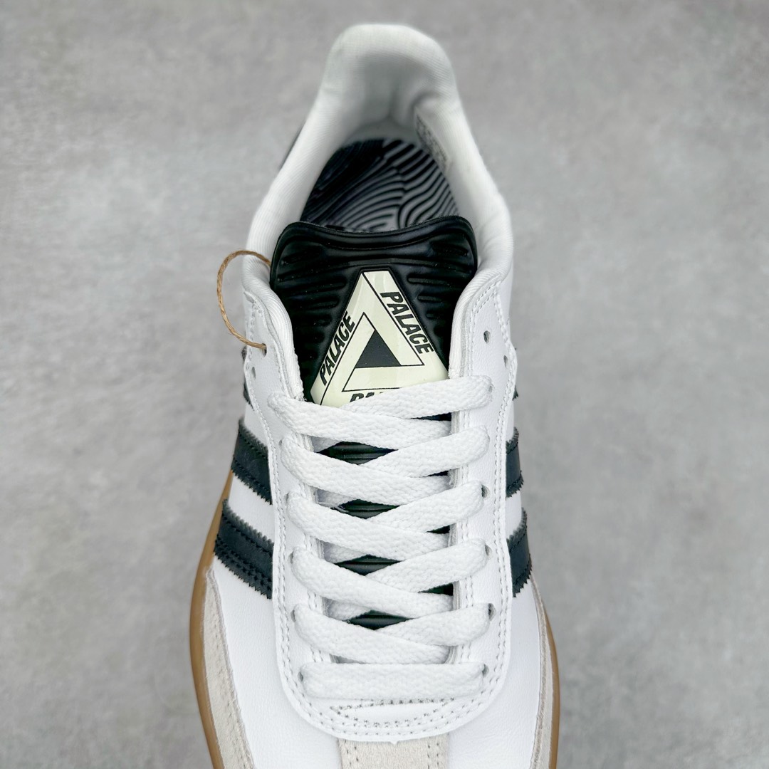 图片[5]-PALACE x AD Originals PUIG SAMBA 货号：HQ6098 / HQ6099 / HQ6100 作为 SAMBA 系列的改款，PALACE 与 adidas Originals 的联名如今已经成为潮流圈、球鞋圈独树一帜的象征。双方共计带来三款配色，鞋款设计上后跟的 PALACE 彭罗斯三角 LOGO 也足够彰显自身的与众不同。尺码：36 36.5 37.5 38 38.5 39 40 40.5 41 42 42.5 43 44 44.5 45-选品中心