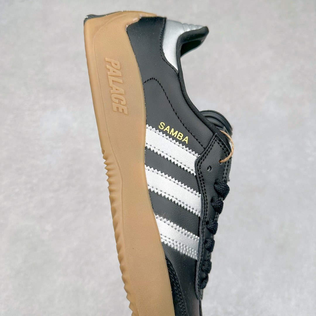 图片[6]-PALACE x AD Originals PUIG SAMBA 货号：HQ6098 / HQ6099 / HQ6100 作为 SAMBA 系列的改款，PALACE 与 adidas Originals 的联名如今已经成为潮流圈、球鞋圈独树一帜的象征。双方共计带来三款配色，鞋款设计上后跟的 PALACE 彭罗斯三角 LOGO 也足够彰显自身的与众不同。尺码：36 36.5 37.5 38 38.5 39 40 40.5 41 42 42.5 43 44 44.5 45-选品中心
