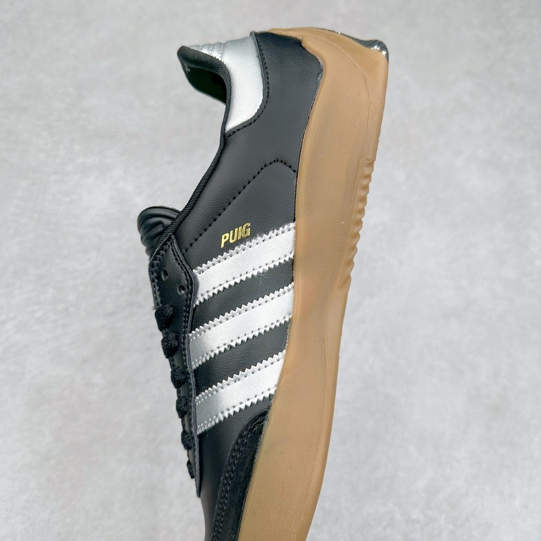 图片[7]-PALACE x AD Originals PUIG SAMBA 货号：HQ6098 / HQ6099 / HQ6100 作为 SAMBA 系列的改款，PALACE 与 adidas Originals 的联名如今已经成为潮流圈、球鞋圈独树一帜的象征。双方共计带来三款配色，鞋款设计上后跟的 PALACE 彭罗斯三角 LOGO 也足够彰显自身的与众不同。尺码：36 36.5 37.5 38 38.5 39 40 40.5 41 42 42.5 43 44 44.5 45-选品中心