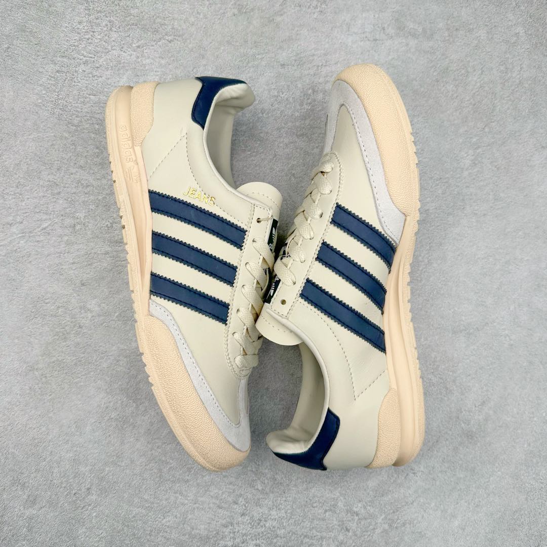 图片[3]-AD Originals Jeans 复古低帮时尚板鞋 GY7436 看它第一眼 你觉得它像不像 当下热门鞋款 \\\”Samba\\\” 哈哈 它其实是诞生于 1979 年的\\\”古早感\\\” 鞋款Jeans MKIl0相较于 MK! MKII在鞋头、中底、后跟均加有TPU 支撑或橡胶保护 这次的复刻使用皮革、翻毛皮打造 简约的鞋型 穿着的轻便 在\\\”Cleanfit\\\”风潮下 它值得你收入囊中 尺码：36 36.5 37 38 38.5 39 40 40.5 41 42 42.5 43 44 44.5 45-选品中心