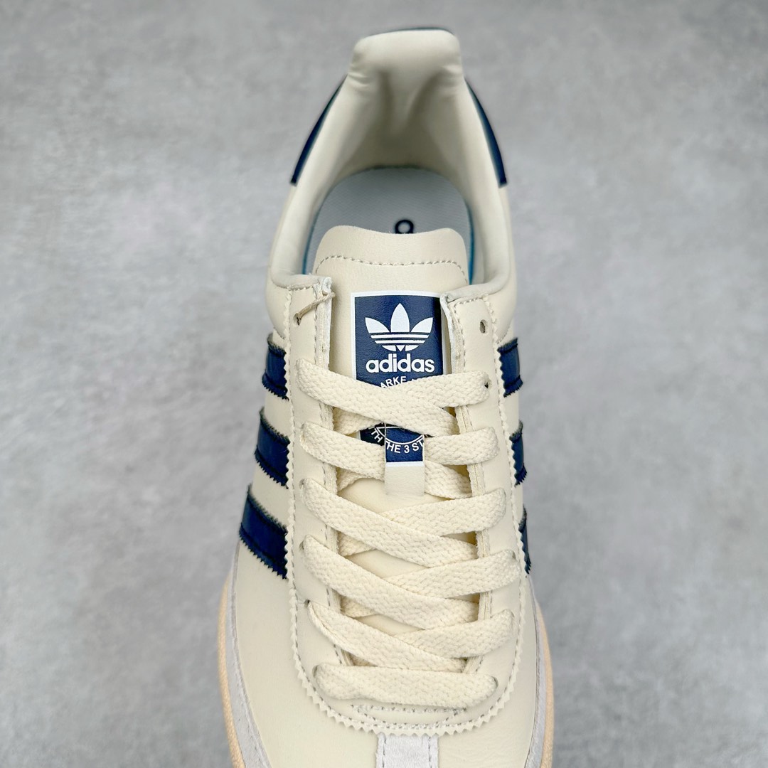 图片[5]-AD Originals Jeans 复古低帮时尚板鞋 GY7436 看它第一眼 你觉得它像不像 当下热门鞋款 \\\”Samba\\\” 哈哈 它其实是诞生于 1979 年的\\\”古早感\\\” 鞋款Jeans MKIl0相较于 MK! MKII在鞋头、中底、后跟均加有TPU 支撑或橡胶保护 这次的复刻使用皮革、翻毛皮打造 简约的鞋型 穿着的轻便 在\\\”Cleanfit\\\”风潮下 它值得你收入囊中 尺码：36 36.5 37 38 38.5 39 40 40.5 41 42 42.5 43 44 44.5 45-选品中心