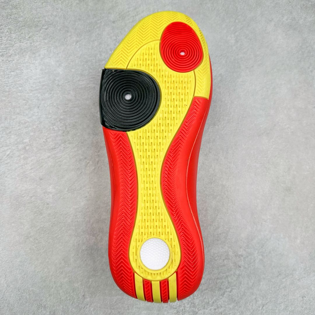 图片[9]-AD Harden Vol. 8 哈登八代签名篮球鞋 IE2688 采用了“袜套式”设计，在十多年前这一设计极为风靡，将帅气和简洁融为一体。现在Harden Vol. 8将袜套鞋领重新拾起，并配合内靴，易穿脱且包裹佳。泪滴形EVA结构骨架提供横向支持和快速移动时的稳定性。全掌JET BOOST科技提供缓震和能量反馈，助你整场保持活力。多向“JH”抓地纹路设计提供优秀抓地力，使球员能够在场上迅速变向、急停或启动，更好地掌控比赛。尺码：40 40.5 41 42 42.5 43 44 44.5 45 46-选品中心