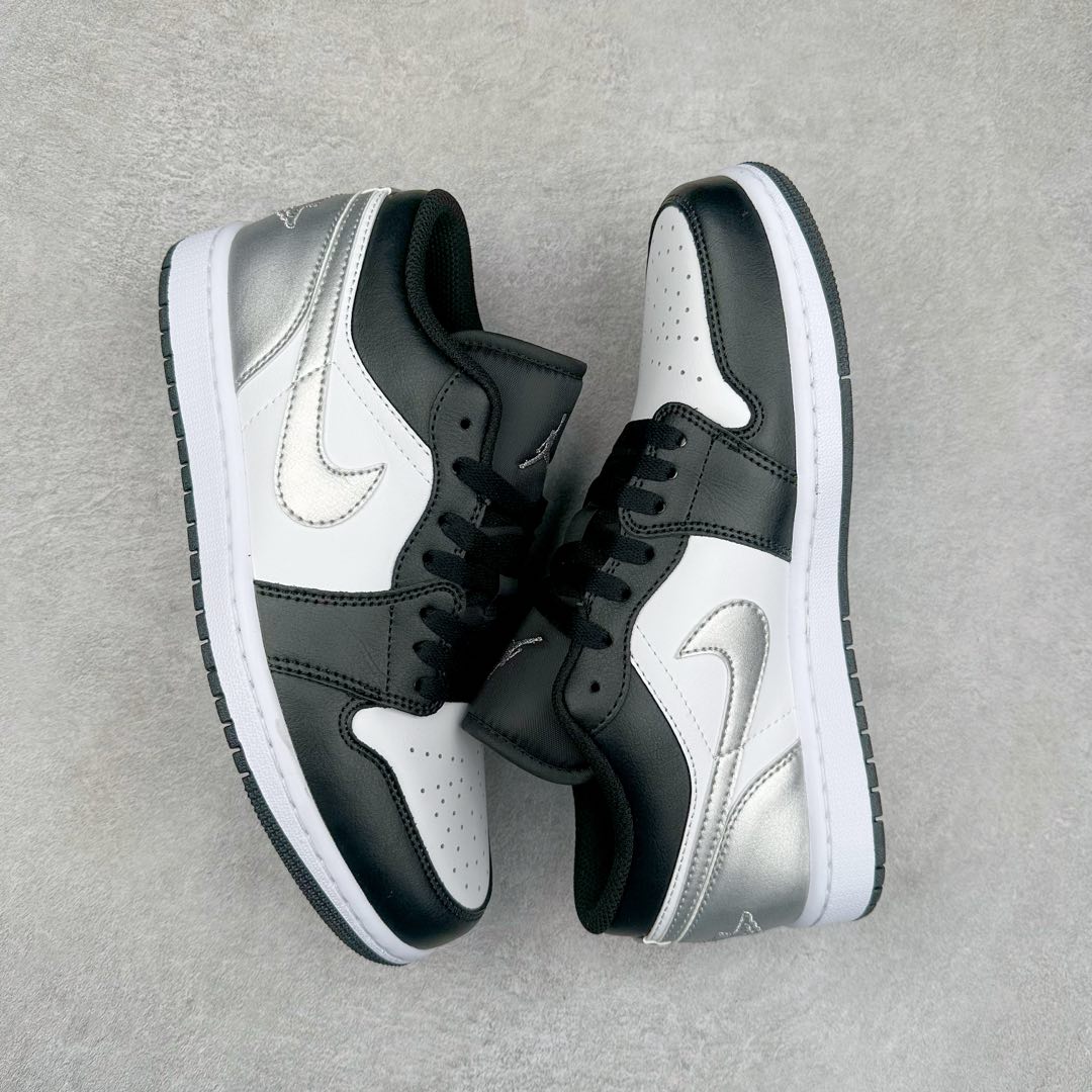 图片[3]-＃K版 Air Jordan AJ1 Low 低帮 黑银 553558-131 全新流水线出品 DT版本唯一平替选择 市场第二梯队最强版 全部原鞋开发 原楦原纸板开发 全鞋电脑针车 原厂内置全掌气垫 原盒内在原标 唯一Zp原版鞋带绑法 免检产品 全新2022版型 全头层皮料 完美零毛边处理 原厂配置全掌气垫 价格定位良心 几十个配色陆续出货 尺码：36 36.5 37.5 38 38.5 39 40 40.5 41 42 42.5 43 44 44.5 45 46 47.5-选品中心