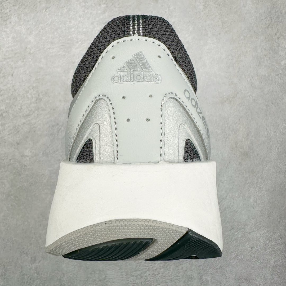 图片[8]-AD Adizero Aruku 全新跑鞋 JQ5658 以永动机为灵感的前卫造型 以及时下流行的厚底设定 让人无比期待 “Aruku” 在日文中是行走的意思 昭示了这是一双定位于大众日常训练或慢跑的鞋款 黑、白、红三色的撞色外观 搭配街头感、现代感十足的鞋面线条勾勒 格外引人注目 搭配丰沛的全新 Swirlfoam 泡棉厚底 虽然不像顶级竞速跑鞋那般极致 但也将日常舒适和时尚颜值平衡到位 尺码：36 36.5 37.5 38 38.5 39 40 40.5 41 42 42.5 43 44 44.5 45-选品中心