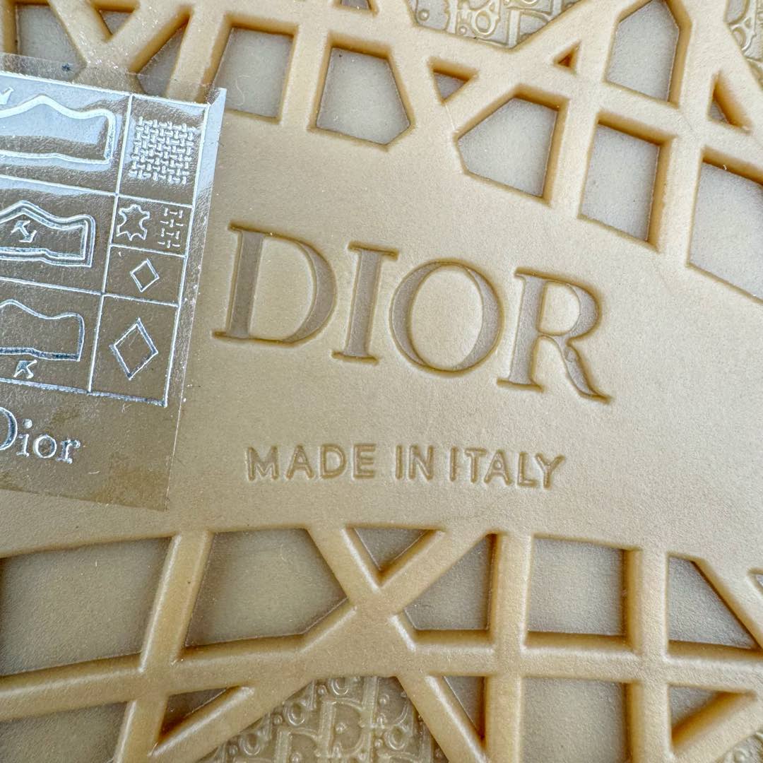 图片[12]-＃纯原 Dior B33 迪奥印花系带时尚运动板鞋网球鞋 全套原厂新版原纸板楦头开发 原厂特供皮料加持 原档数据大底 高频字母排版细节 还原 Zp 高端零售特供批次 2023秋季新品 彰显非凡的精湛工艺 重新诠释经典的网球鞋 时尚的廓形突显厚实感 采用全新的拉绒马海毛针织面料 突显柔软触感与富有层次感的流行色彩 搭配棕色绒面革镶片提升格调 别具一格的加垫鞋舌点缀以压花效果Dior标志 后侧点缀以Dior 30Avenue Montaigne标志 可为各式休闲造型增添时尚气质 尺码：40 41 42 43 44 45 46-选品中心