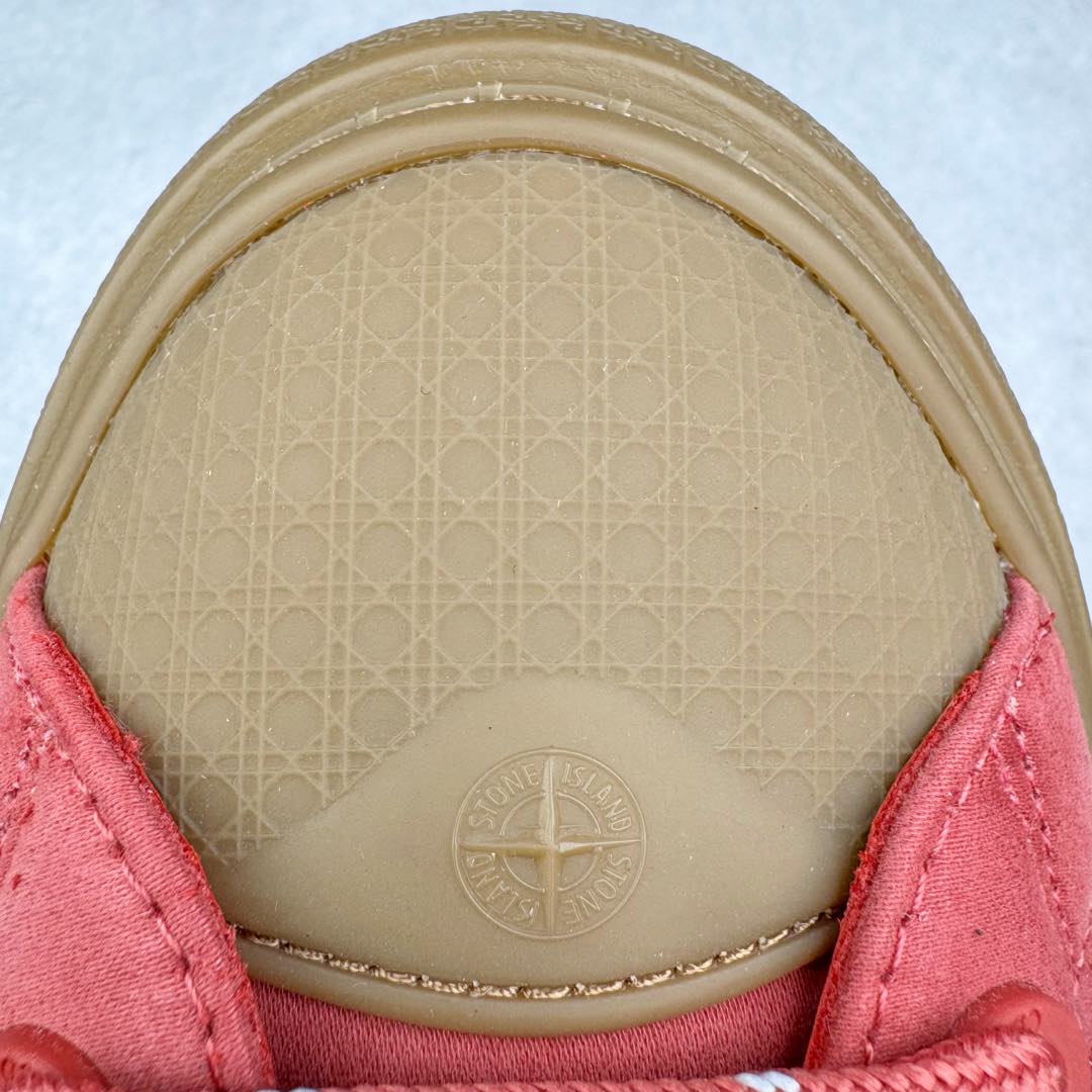 图片[22]-＃纯原 Dior B33 迪奥印花系带时尚运动板鞋网球鞋 全套原厂新版原纸板楦头开发 原厂特供皮料加持 原档数据大底 高频字母排版细节 还原 Zp 高端零售特供批次 2023秋季新品 彰显非凡的精湛工艺 重新诠释经典的网球鞋 时尚的廓形突显厚实感 采用全新的拉绒马海毛针织面料 突显柔软触感与富有层次感的流行色彩 搭配棕色绒面革镶片提升格调 别具一格的加垫鞋舌点缀以压花效果Dior标志 后侧点缀以Dior 30Avenue Montaigne标志 可为各式休闲造型增添时尚气质 尺码：40 41 42 43 44 45 46-选品中心