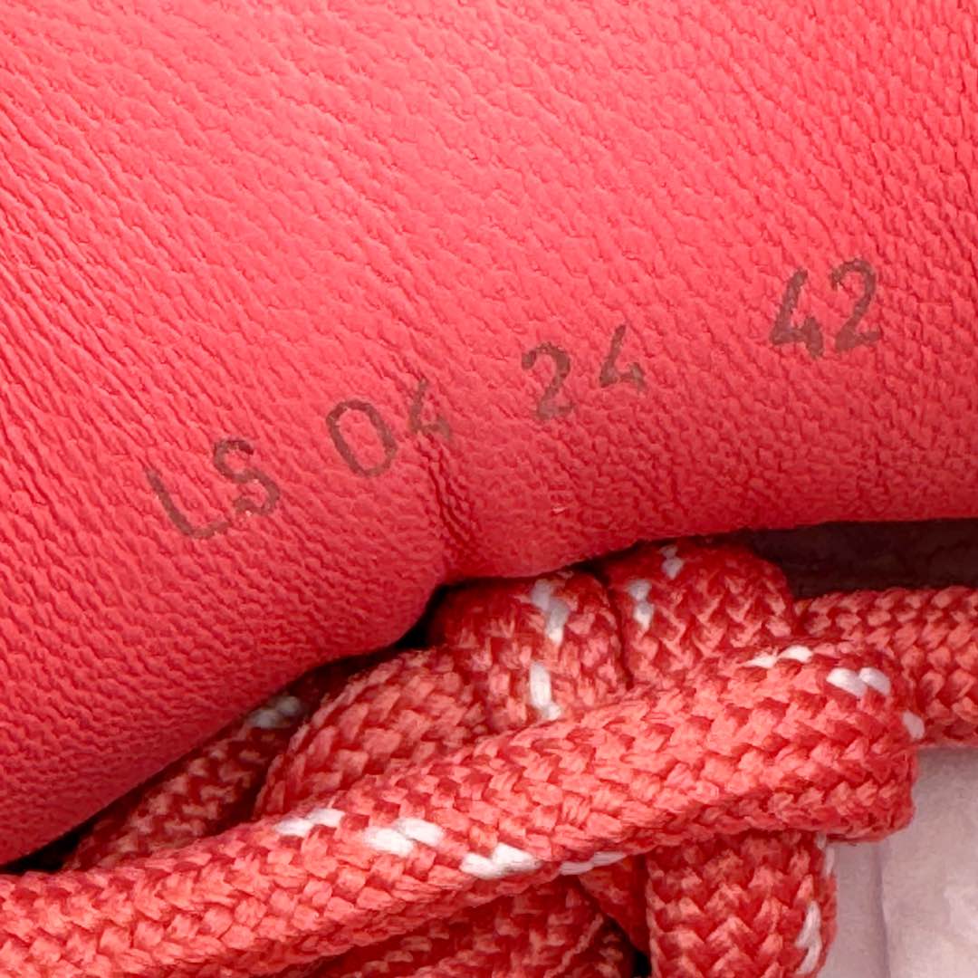 图片[19]-＃纯原 Dior B33 迪奥印花系带时尚运动板鞋网球鞋 全套原厂新版原纸板楦头开发 原厂特供皮料加持 原档数据大底 高频字母排版细节 还原 Zp 高端零售特供批次 2023秋季新品 彰显非凡的精湛工艺 重新诠释经典的网球鞋 时尚的廓形突显厚实感 采用全新的拉绒马海毛针织面料 突显柔软触感与富有层次感的流行色彩 搭配棕色绒面革镶片提升格调 别具一格的加垫鞋舌点缀以压花效果Dior标志 后侧点缀以Dior 30Avenue Montaigne标志 可为各式休闲造型增添时尚气质 尺码：40 41 42 43 44 45 46-选品中心