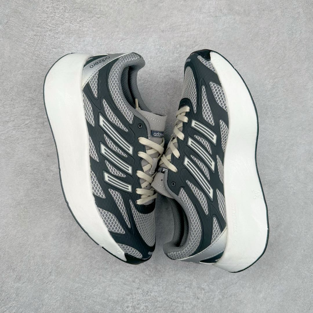 图片[3]-AD Adizero Aruku 全新跑鞋 JR6355 以永动机为灵感的前卫造型 以及时下流行的厚底设定 让人无比期待 “Aruku” 在日文中是行走的意思 昭示了这是一双定位于大众日常训练或慢跑的鞋款 黑、白、红三色的撞色外观 搭配街头感、现代感十足的鞋面线条勾勒 格外引人注目 搭配丰沛的全新 Swirlfoam 泡棉厚底 虽然不像顶级竞速跑鞋那般极致 但也将日常舒适和时尚颜值平衡到位 尺码：36 36.5 37.5 38 38.5 39 40 40.5 41 42 42.5 43 44 44.5 45-选品中心