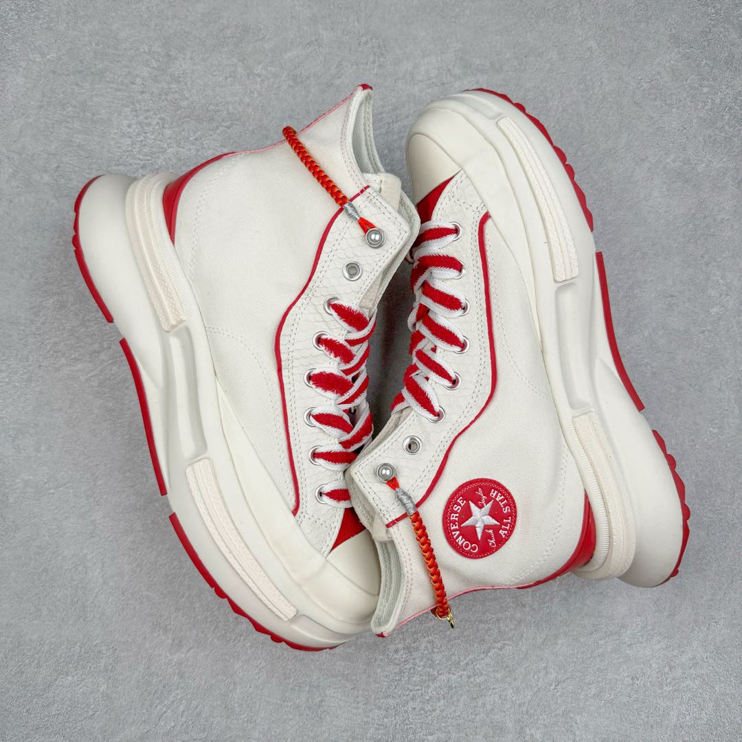 图片[3]-2025蛇年生肖款 新年氛围感拉满 CONVERSE蛇年限定系列夹心厚底鞋好看又好穿 时髦度直接提升一个level 自带“转运红绳”配饰 还有小珍珠和福字挂牌 新年穿新鞋走好运的好意头就有了 红白配色也泰有新年氛围感了吧 醒目的夹心厚底也真的对小个子太友好了 福扣、蛇纹拼接、红绳珍珠和星星鞋饰点缀！！ 寓意新年好彩头 货号：A13346C 尺码：35 36 36.5 37 37.5 38 39 39.5 40 41 41.5 42 42.5 43 44-选品中心