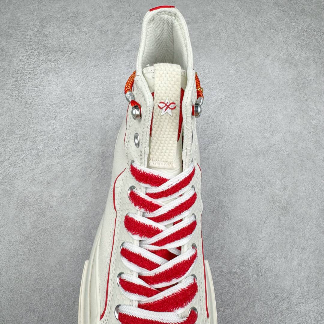 图片[5]-2025蛇年生肖款 新年氛围感拉满 CONVERSE蛇年限定系列夹心厚底鞋好看又好穿 时髦度直接提升一个level 自带“转运红绳”配饰 还有小珍珠和福字挂牌 新年穿新鞋走好运的好意头就有了 红白配色也泰有新年氛围感了吧 醒目的夹心厚底也真的对小个子太友好了 福扣、蛇纹拼接、红绳珍珠和星星鞋饰点缀！！ 寓意新年好彩头 货号：A13346C 尺码：35 36 36.5 37 37.5 38 39 39.5 40 41 41.5 42 42.5 43 44-选品中心