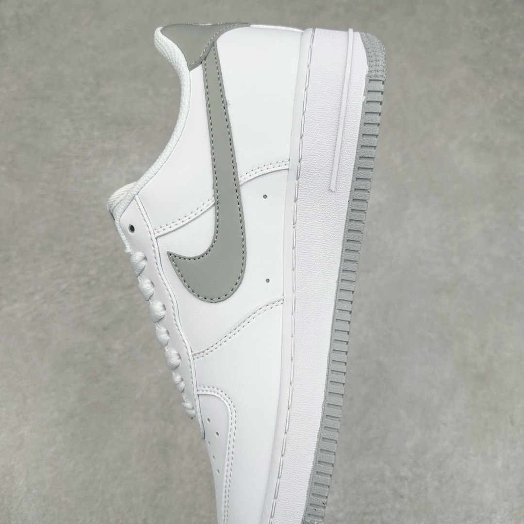 ＃福利特价‼️
NK Air Force 1 07 空军一号经典低帮板鞋 白灰FJ4146-100 全网