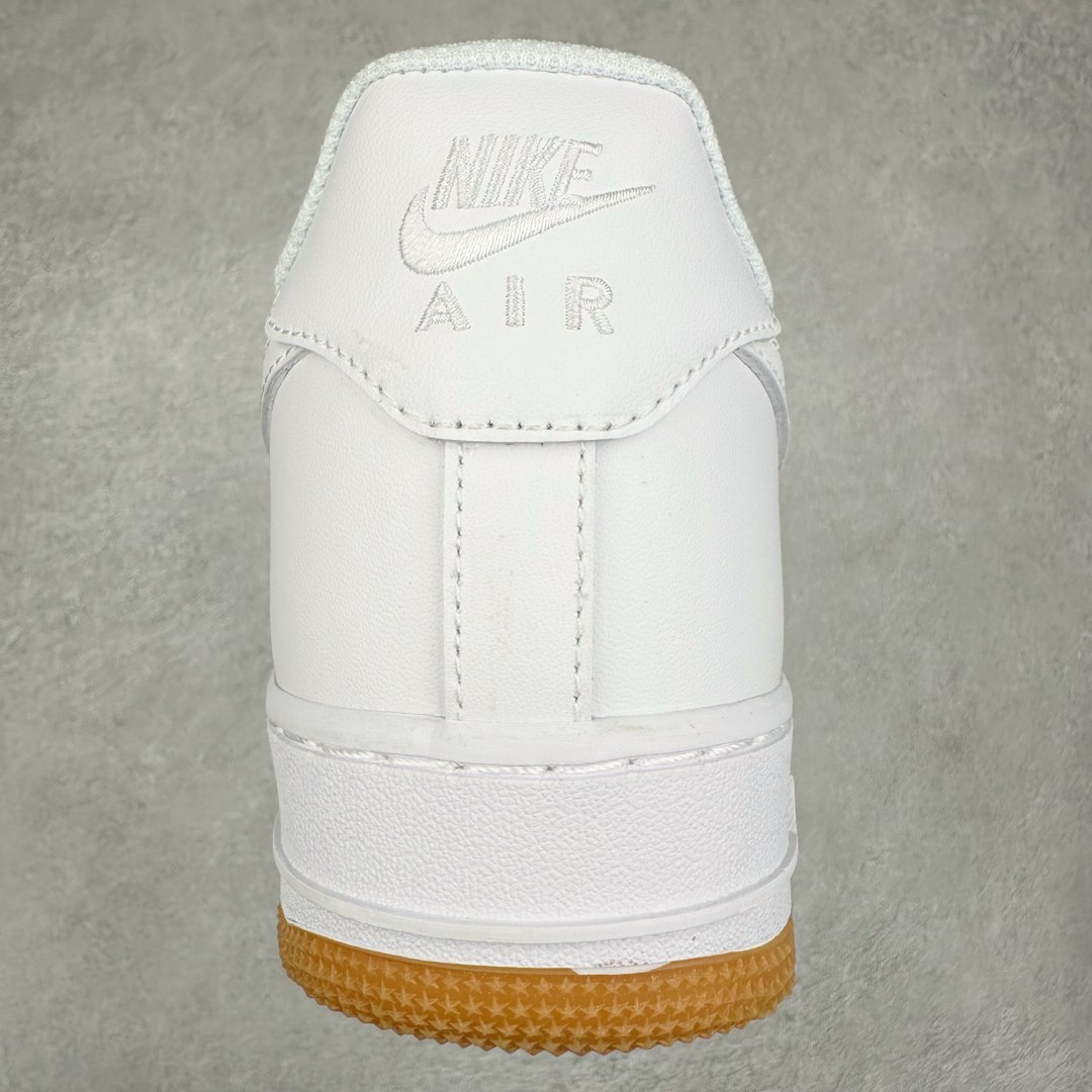 ＃福利特价‼️
NK Air Force 1 07 空军一号经典低帮板鞋 白生胶 DJ2739-100 