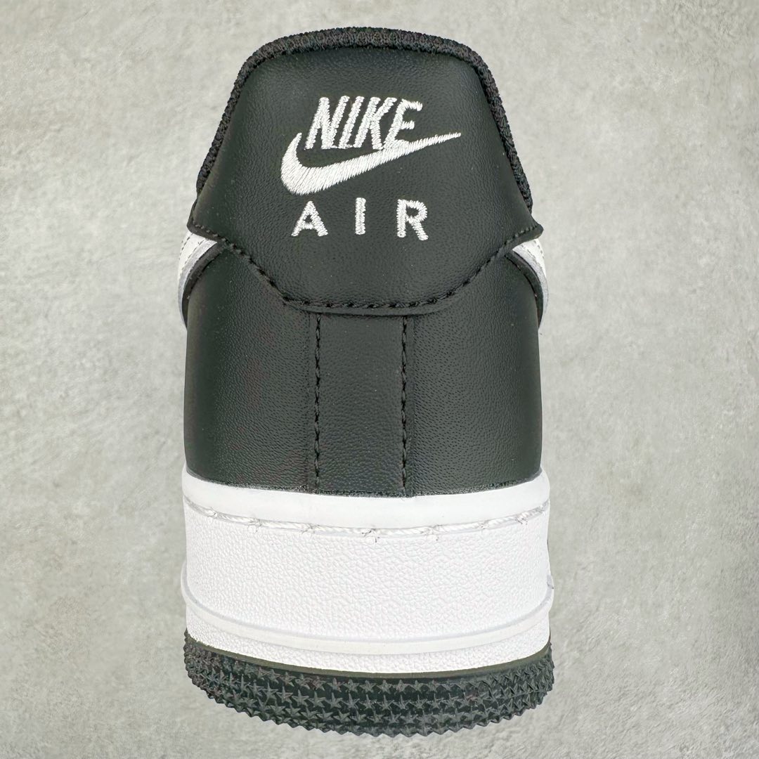 ＃福利特价‼️
NK Air Force 1 07 空军一号经典低帮板鞋 黑白熊猫 DV0788-001